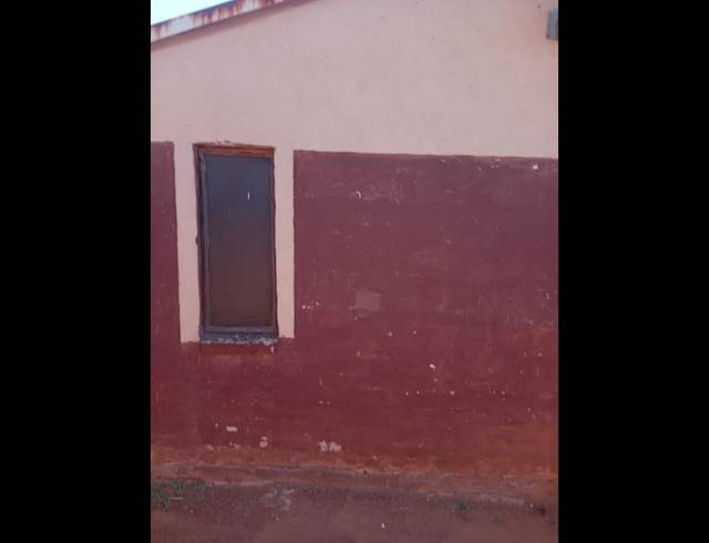 2 BEDROOM HOUSE FOR SALE IN PALM RIDGE EXT 2